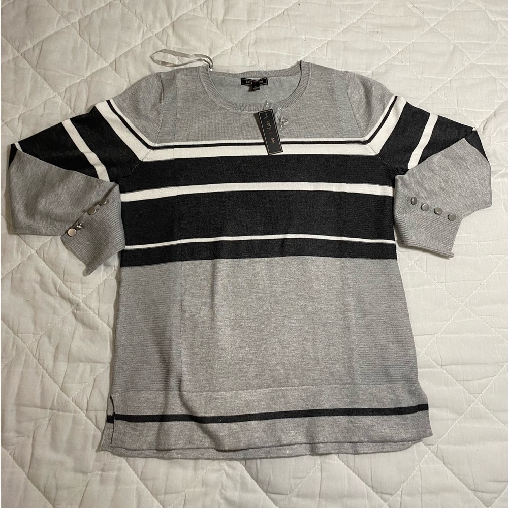 LETTY & ME SWEATER WITH SILVER BUTTONS